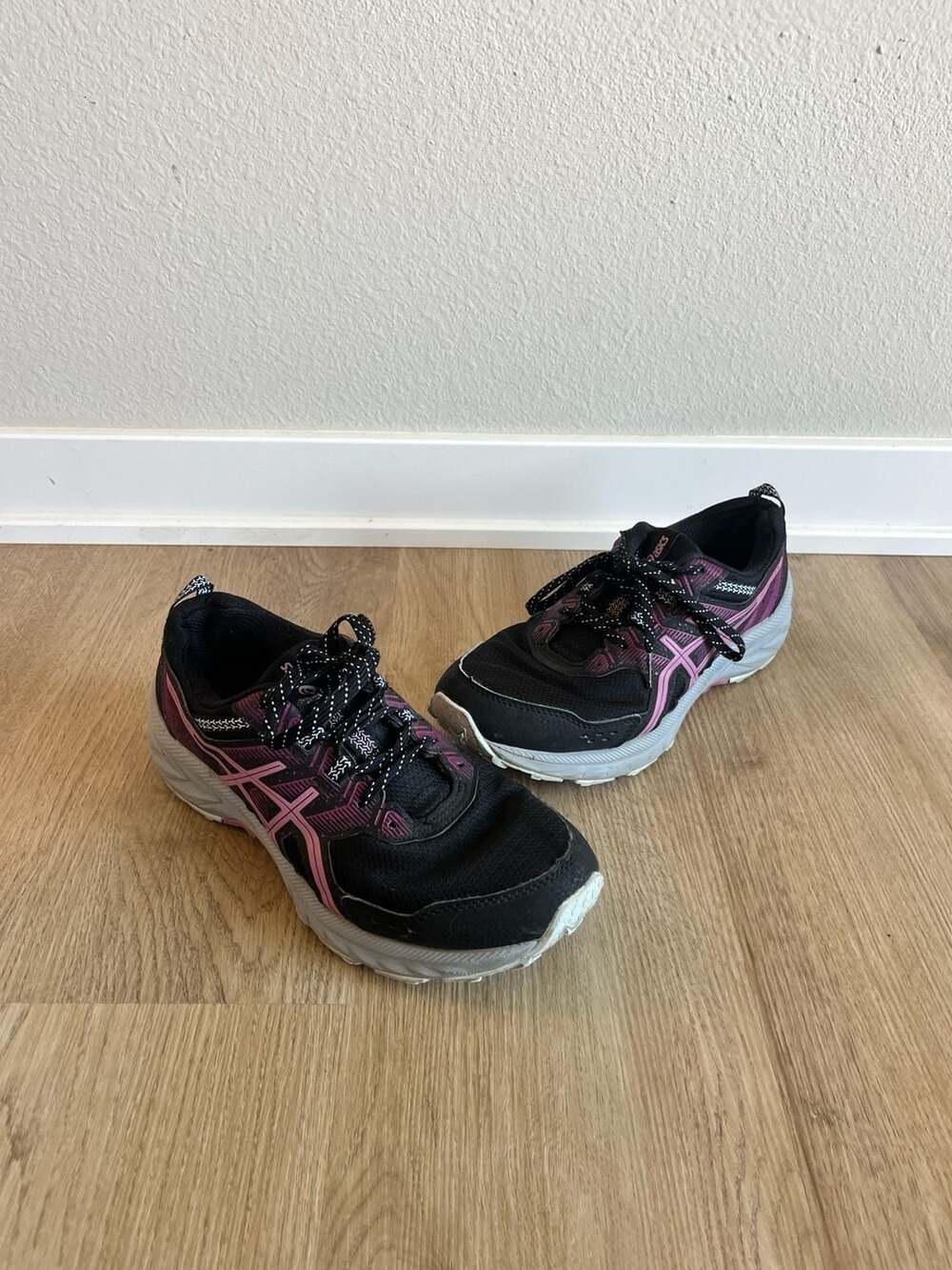 ASICS, Gel-Venture 9 Women's Trail Running/Walking Shoes, Black/Purple, 8.5W
